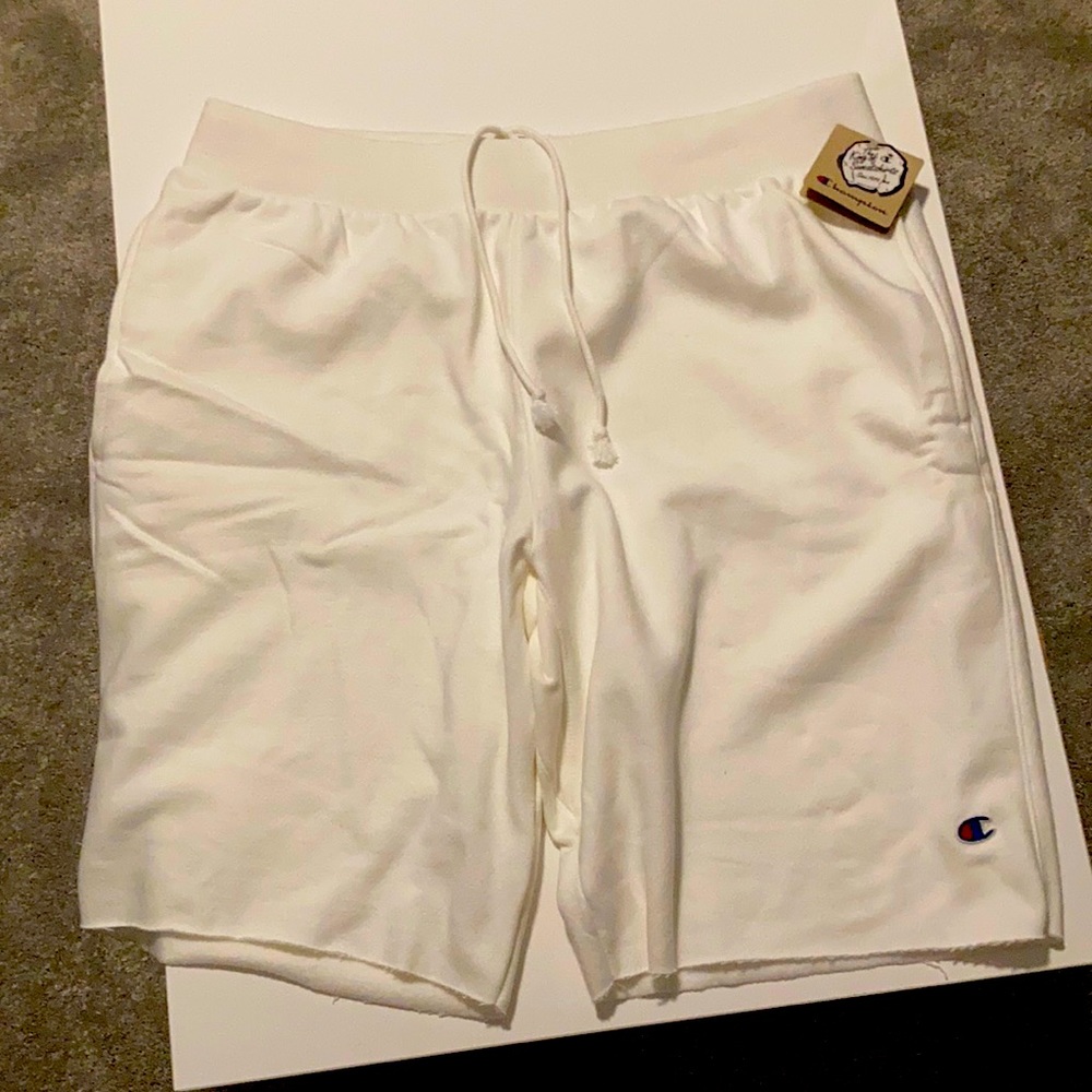 WHITE CHAMPION SHORT